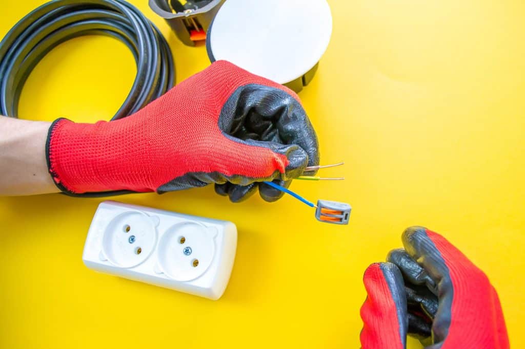 Rénovation appartement Paris 14 : câblage électrique en rénovation